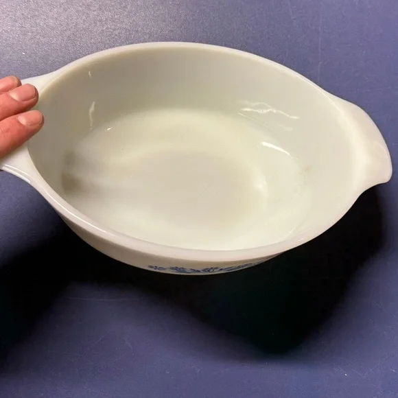 Vintage Anchor Hocking Fire King Blue Cornflower Casserole Dish 1 Qt Round - Picture 2 of 6